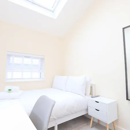 Fishponds 6 Bedroom House * Bristol